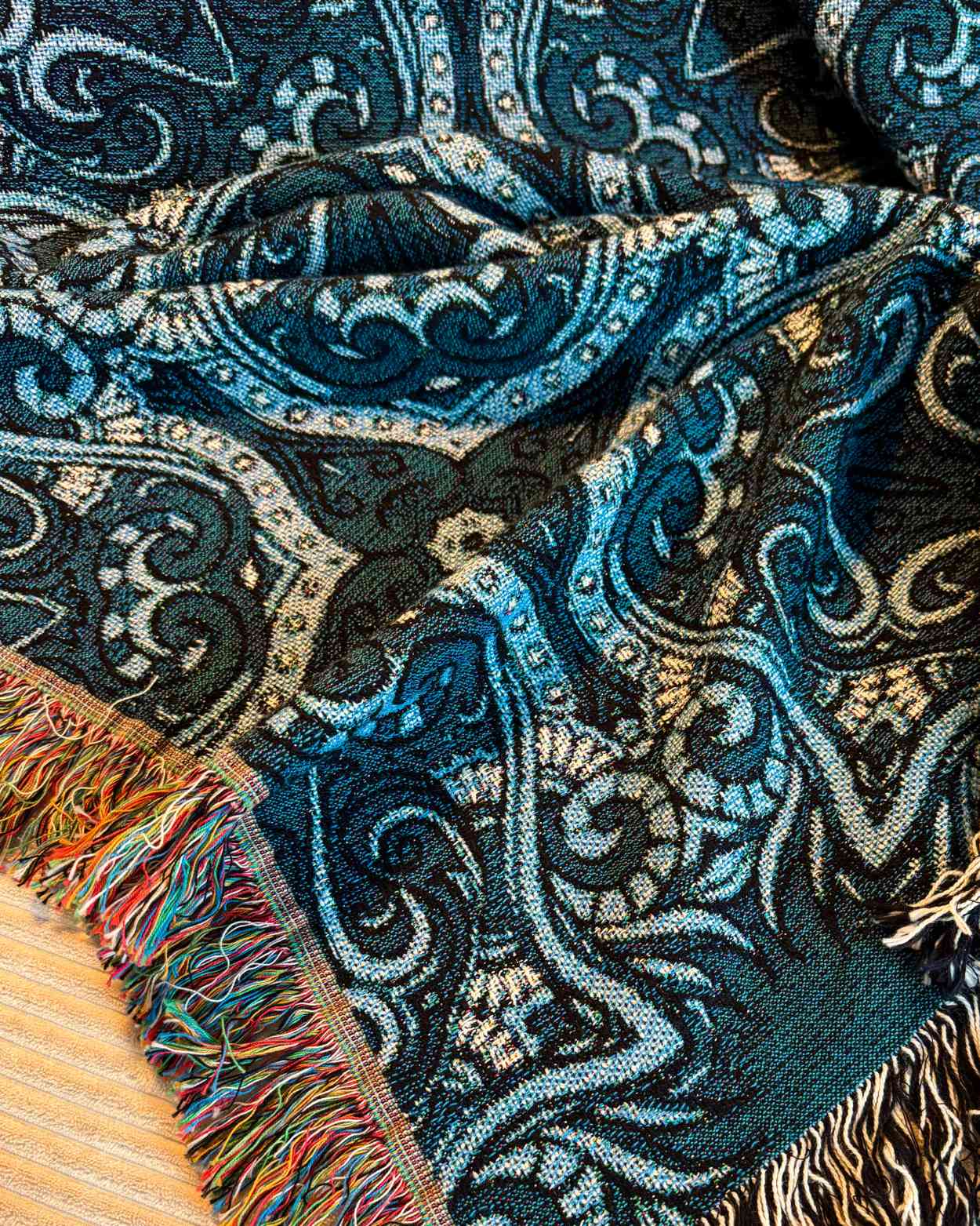 "Royal Saphire Elegance" Woven Blanket